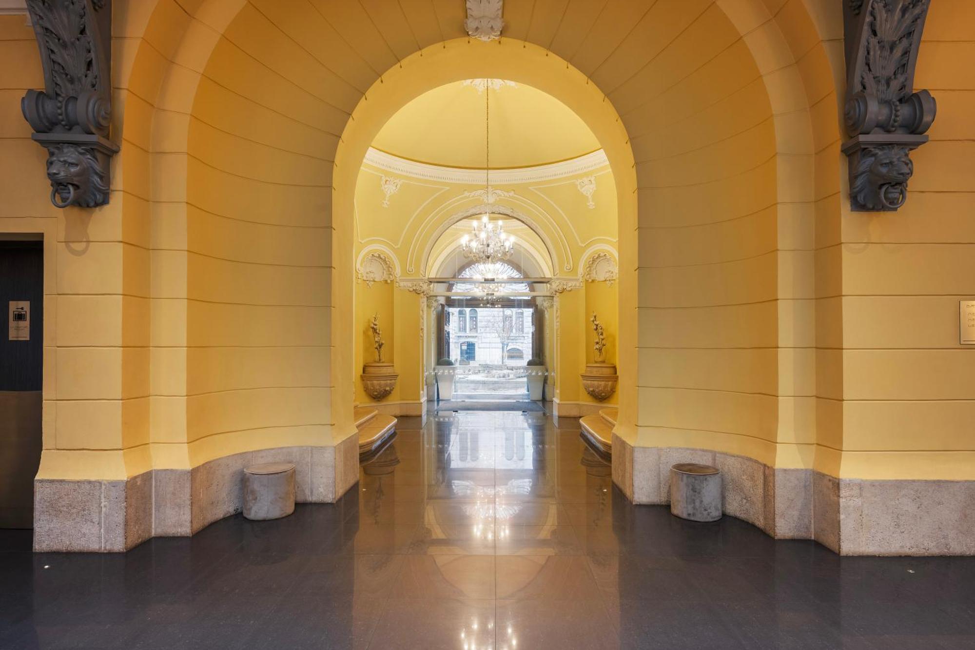 Eurostars Palazzo Zichy Budapeste Exterior foto